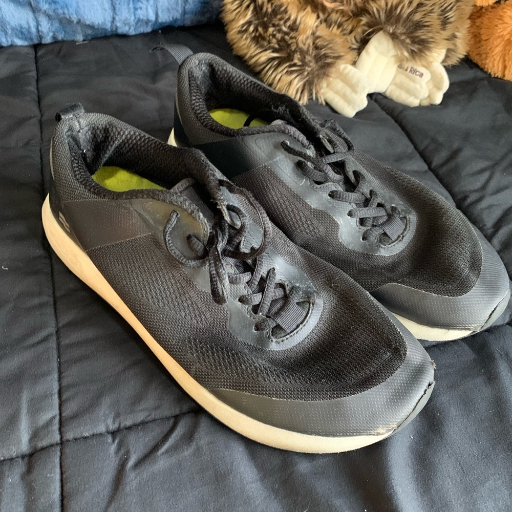 Strike MVMNT Vimana Hybrid Runner